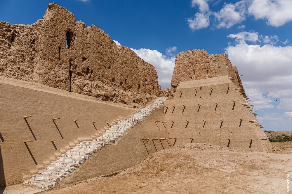 Ancient Khorezm fortress wall